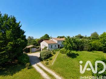 Vente maison 7 pièces Saint-Amant-de-Boixe 16