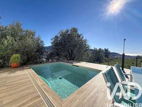 Vente maison 5 pièces Saint-André-de-la-Roche 06