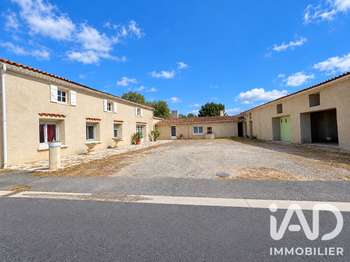 Vente Maison 7 chambresSaint-André-de-Lidon