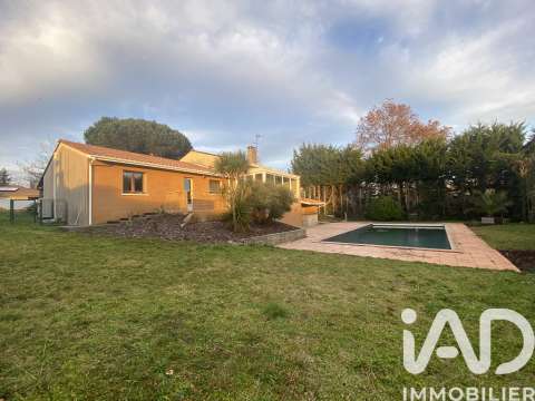 Vente maison 6 pièces Saint-Aubin-de-Médoc 33