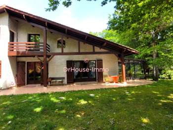 Vente maison 8 pièces Saint-Aubin-de-Médoc 33