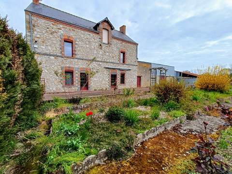 Vente maison 5 pièces Saint-Aubin-des-Châteaux 44
