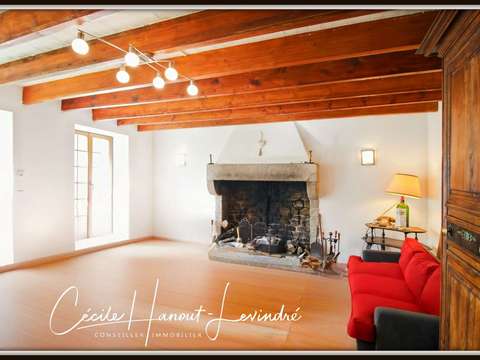 Vente maison 8 pièces Saint-Aubin-des-Préaux 50