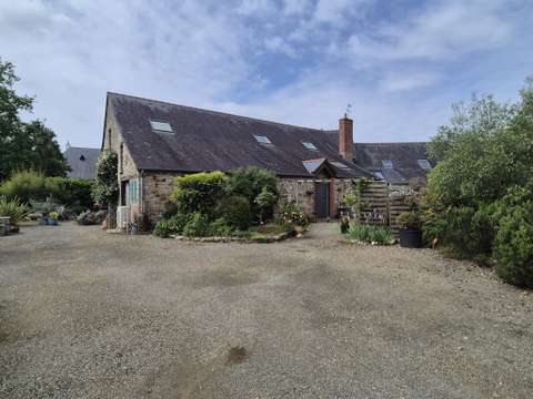 Vente maison 6 pièces Saint-Aubin-du-Cormier 35