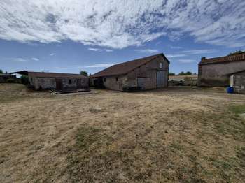 Vente maison 4 pièces Saint-Aubin-la-Plaine 85
