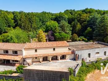 Vente Maison 12 piècesSaint-Aubin-le-Cloud