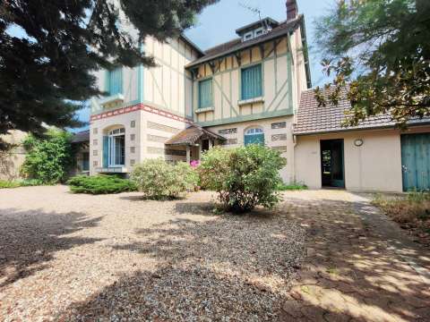 Vente maison 10 pièces Saint-Aubin-lès-Elbeuf 76