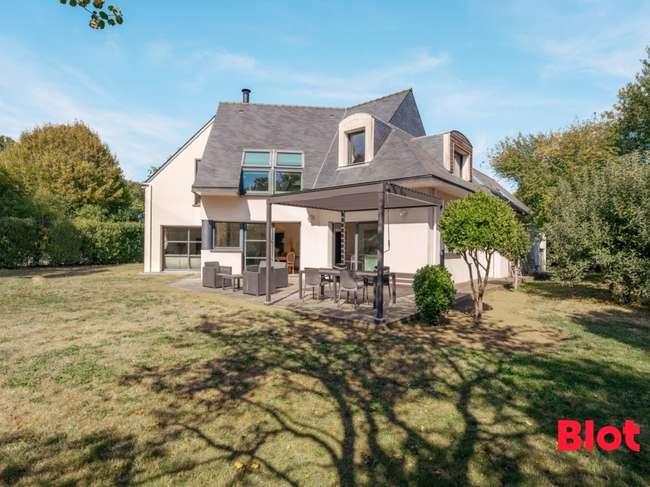 Maison 8 pièces 214 m² · à Saint-Avé · 214 m² · 777 000 €