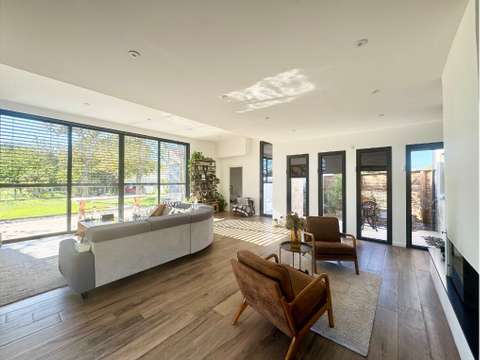 Vente maison 7 pièces Saint-Barthélemy-d'Anjou 49