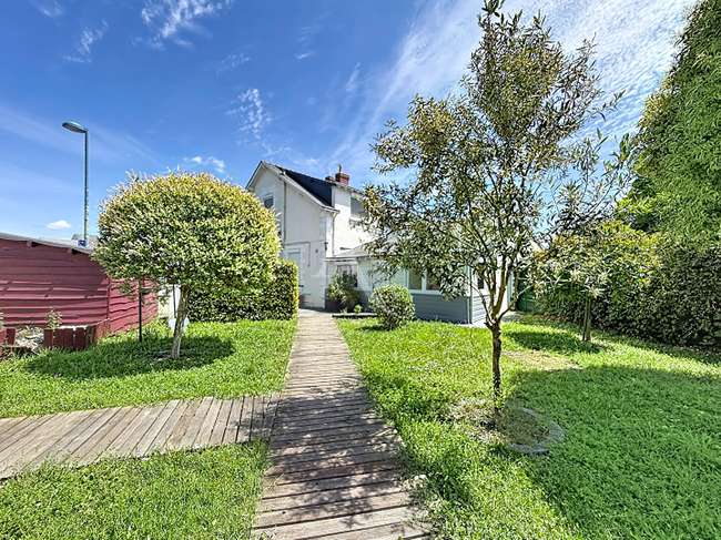 Maison 5 pièces 101 m² · à Saint-Barthélemy-d'Anjou · 101 m² · 299 900 €