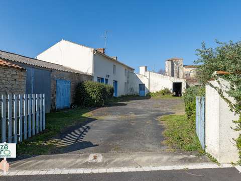 Vente maison 5 pièces Saint-Benoist-sur-Mer 85