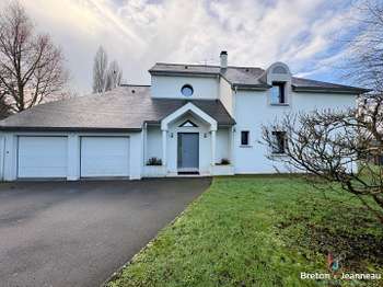 Vente maison 8 pièces Saint-Berthevin 53