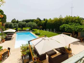 Vente maison 9 pièces Saint-Bonnet-de-Mure 69