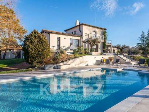 Vente maison 10 pièces Saint-Bonnet-les-Oules 42