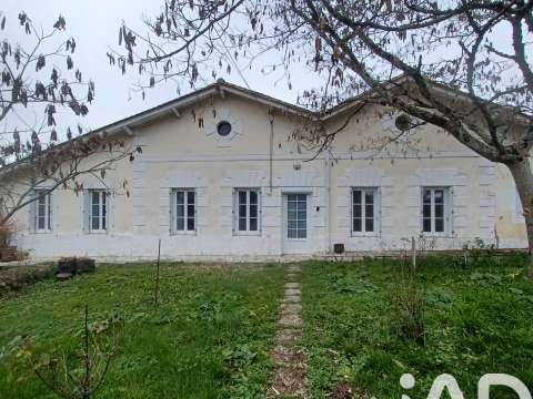 Vente maison 6 pièces Saint-Bonnet-sur-Gironde 17