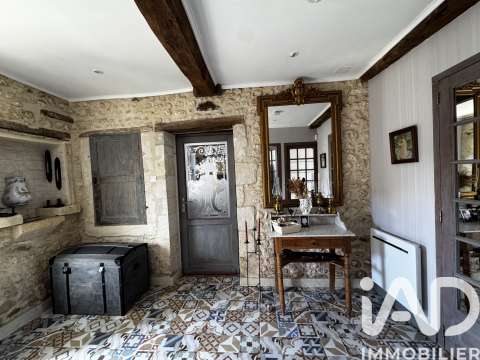 Vente maison 7 pièces Saint-Bonnet-sur-Gironde 17