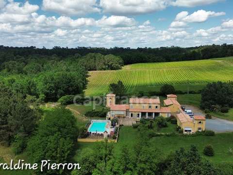 Vente maison 14 pièces Saint-Bonnet-sur-Gironde 17