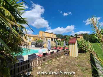 Vente Maison 8 chambresSaint-Bonnet-sur-Gironde