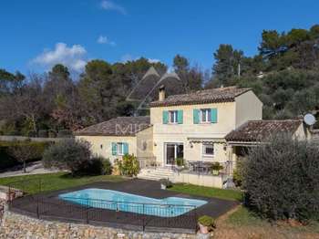 Vente maison 5 pièces Saint-Cézaire-sur-Siagne 06