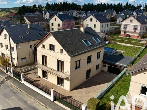 Vente maison 11 pièces Saint-Chély-d'Apcher 48