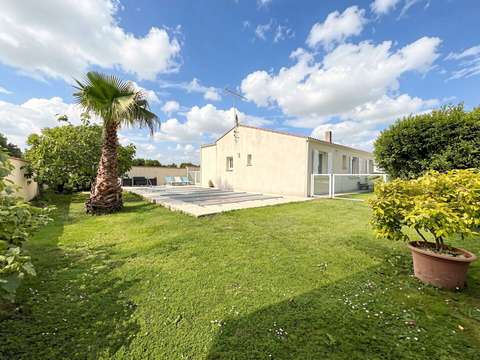 Vente maison 6 pièces Saint-Christophe 17