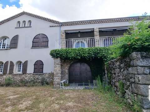 Vente maison 11 pièces