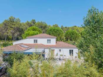 Maison 8 pièces 200 m² · à Saint-Clément-de-Rivière · 200 m² · 1 080 000 €