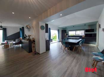 Vente maison 9 pièces