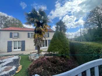 Vente maison 7 pièces Saint-Cyr-des-Gâts 85
