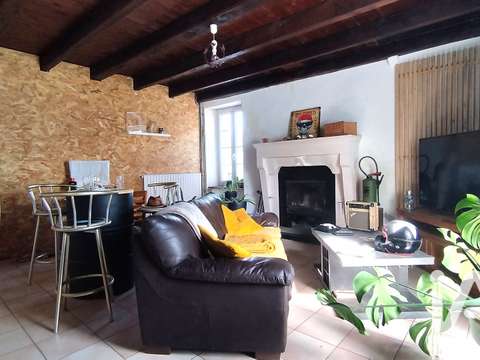 Vente maison 8 pièces Saint-Cyr-des-Gâts 85