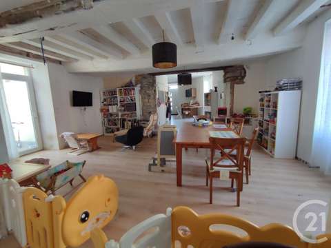 Vente maison 5 pièces Saint-Cyr-le-Gravelais 53