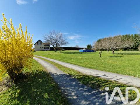 Vente maison 5 pièces Saint-Cyr-les-Champagnes 24