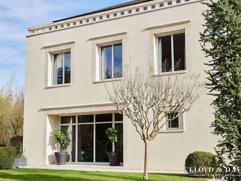 Vente maison 10 pièces Saint-Cyr-sur-Loire 37