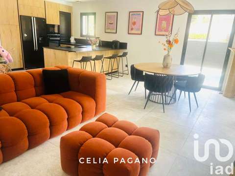 Vente maison 4 pièces Saint-Cyr-sur-Mer 83