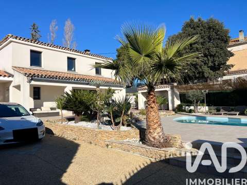 Vente maison 8 pièces Saint-Cyr-sur-Mer 83