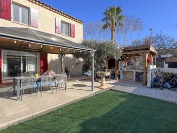 Vente maison 4 pièces Saint-Cyr-sur-Mer 83
