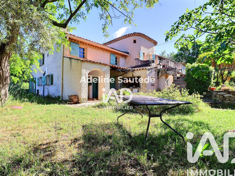 Vente maison 9 pièces Saint-Cyr-sur-Mer 83