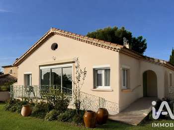 Vente maison 7 pièces Saint-Cyr-sur-Mer 83