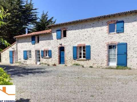 Vente maison 6 pièces Saint-Denis-la-Chevasse 85