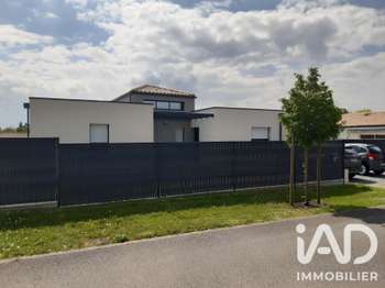 Vente maison 6 pièces Saint-Denis-la-Chevasse 85