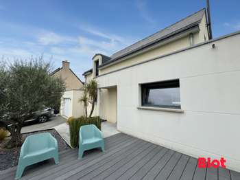 Maison 7 pièces 142 m² · à Saint-Didier · 142 m² · 418 650 €