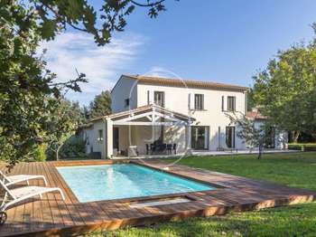 Vente maison 8 pièces Saint-Didier 84