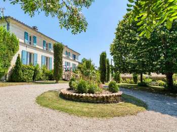 Vente maison 8 pièces Saint-Dizant-du-Gua 17