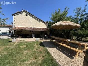 Vente maison 8 pièces Saint-Estèphe 24