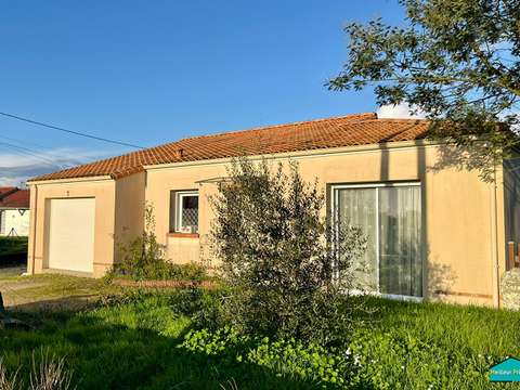 Vente maison 4 pièces Saint-Étienne-de-Mer-Morte 44