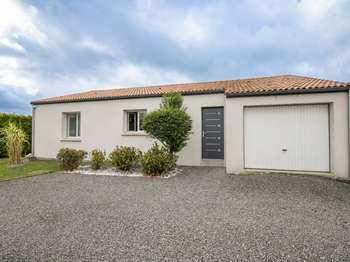 Vente maison 5 pièces Saint-Étienne-de-Mer-Morte 44