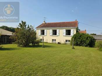 Vente maison 4 pièces Saint-Étienne-de-Mer-Morte 44