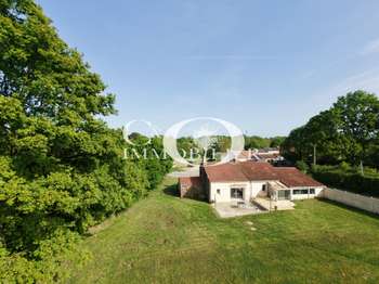 Vente maison 5 pièces Saint-Étienne-du-Bois 85