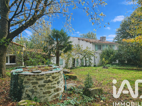 Vente maison 6 pièces Saint-Étienne-du-Bois 85