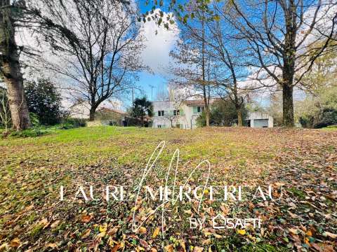 Vente maison 7 pièces Saint-Étienne-du-Bois 85